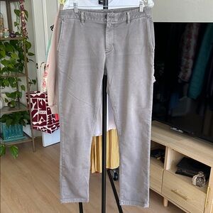 Faherty Men’s Pants. Size 34. 33” inseam. Gray. Excellent Condition.